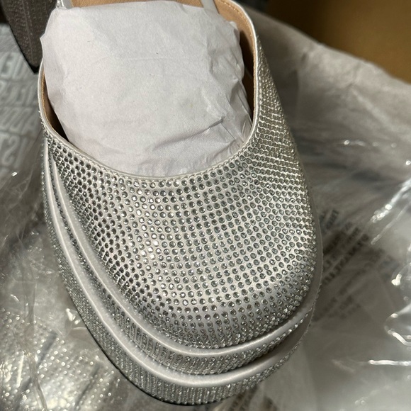 Steve Madden Charlize-R Rhinestones #8.5 - Picture 5 of 13